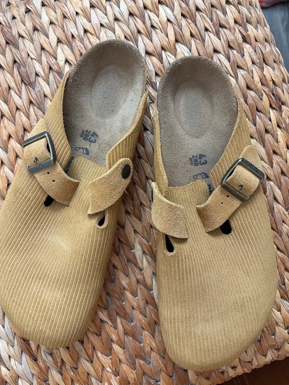 BRAND NEW Birkenstock Clogs size 11.5-12